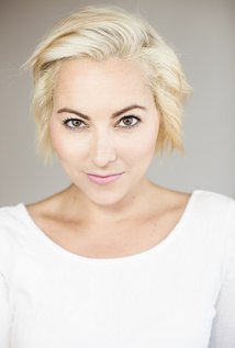 Nicki Burke